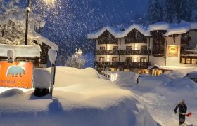 Hotel Montana B&B - Madonna di Campiglio-1